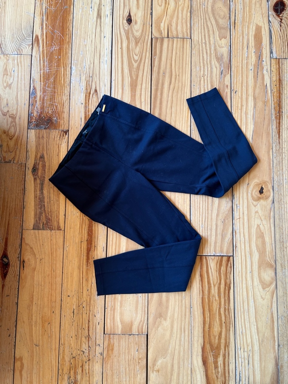 Tahari Women’s cropped  Slim Dress Pants - Navy Blue